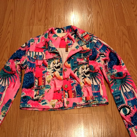 Pink graffiti patterned jacket - Picture 1 of 2